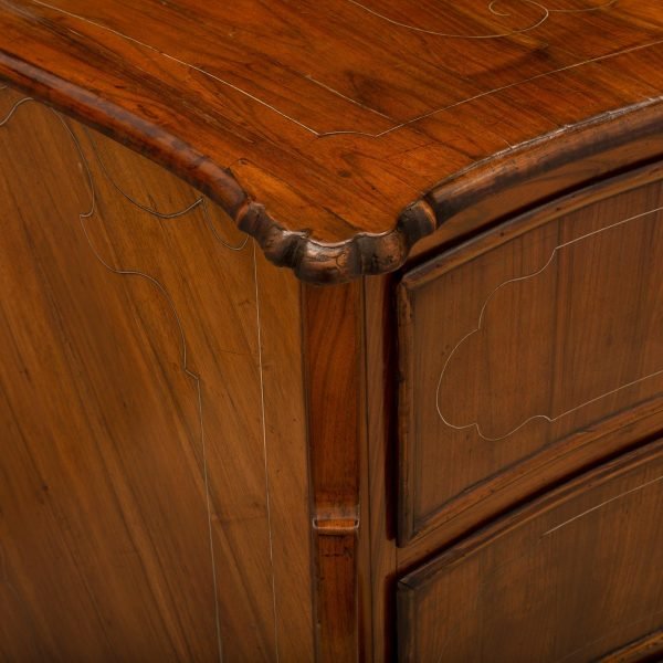 Italian 18th Century Louis XIV Period Walnut Inlaid Bombée Commode - Image 9