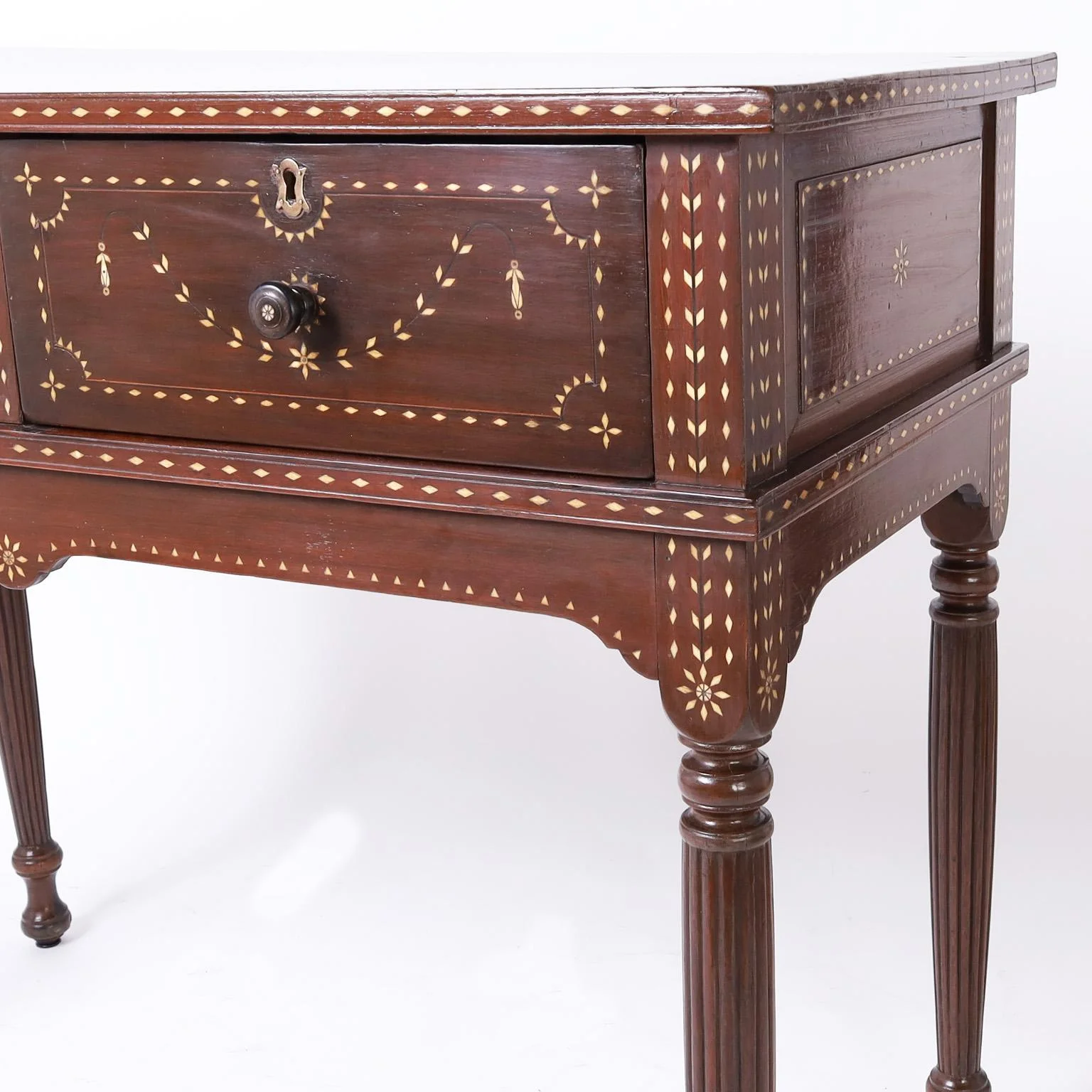 Bone Inlaid Filipino Server or Hunt Board - Image 9