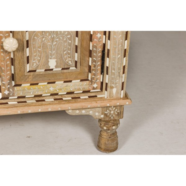 Anglo-Indian Style Mango Wood Buffet with Geometric Bone Inlay - Image 8
