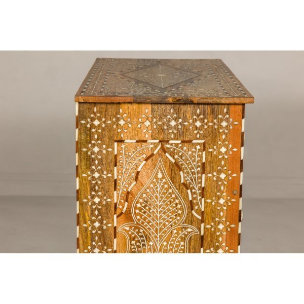 Anglo-Indian Style Mango Wood Four-Drawer Chest with Foliage Themed Bone Inlay - Image 9